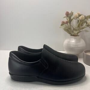 SAS Viva Leather Slip On Walking Loafer Black Women's 12M Buttery Soft